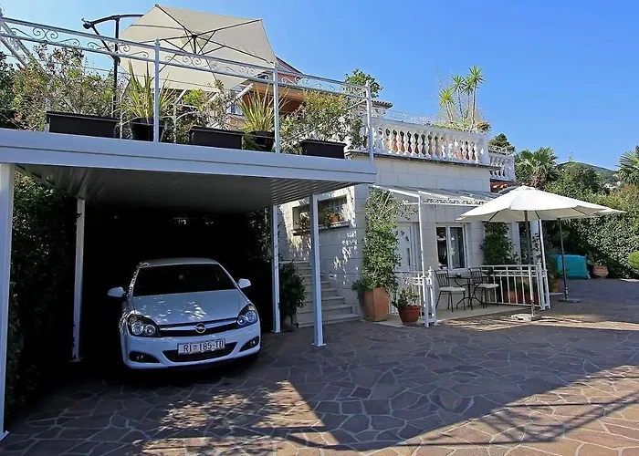 Family-friendly With Swimming Pool Lovran, Opatija - 14178 公寓