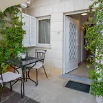Family-friendly With Swimming Pool Lovran, Opatija - 14178 Lejlighed Lovran