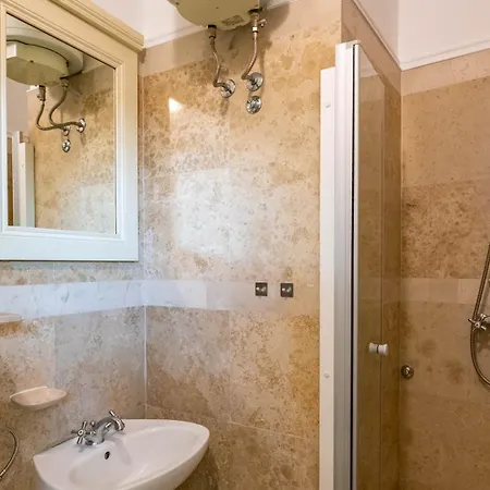 아파트 Family-friendly With Swimming Pool Lovran, Opatija - 14178 로브란