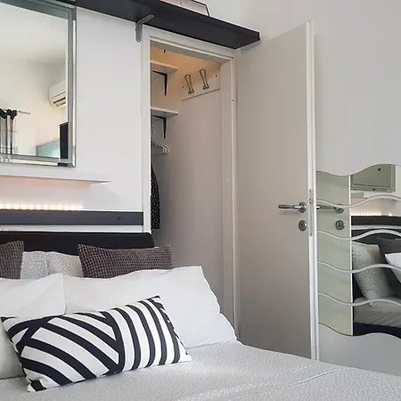 Family-friendly With Swimming Pool Lovran, Opatija - 14178 아파트 로브란